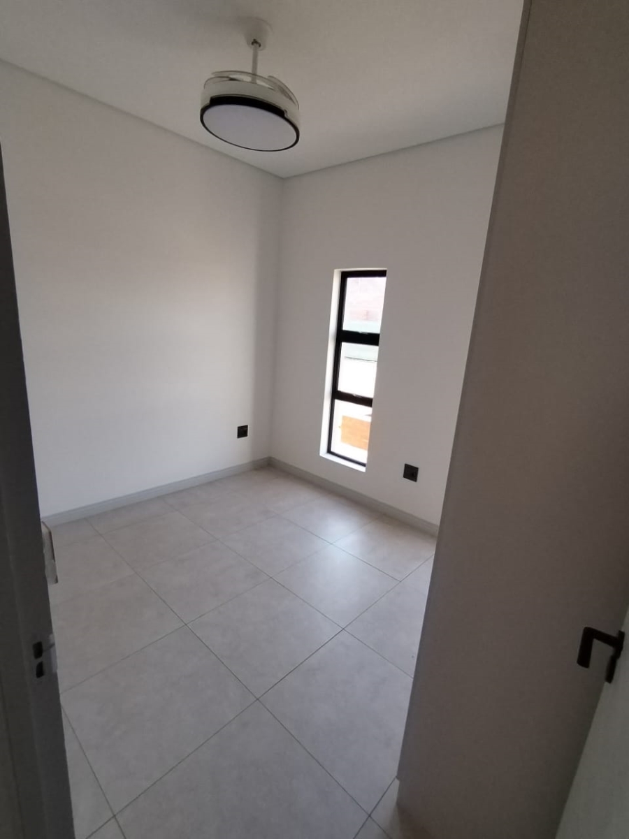 To Let 3 Bedroom Property for Rent in Melodie North West